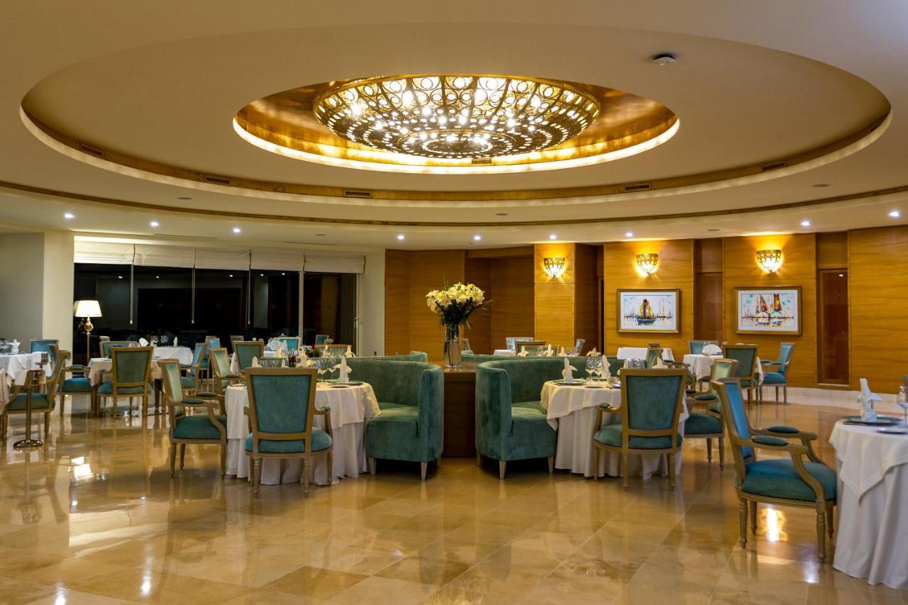 Royal Tulip Korbous Bay Thalasso & Springs (Adults Only) Qorbu Extérieur photo The restaurant
